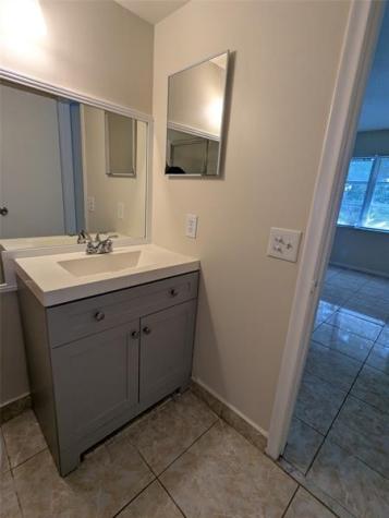 9800 Hollybrook Lake Drive Pembroke Pines FL 33025