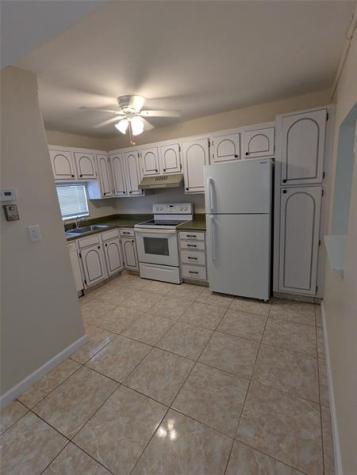 9800 Hollybrook Lake Drive Pembroke Pines FL 33025