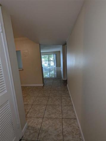 9800 Hollybrook Lake Drive Pembroke Pines FL 33025