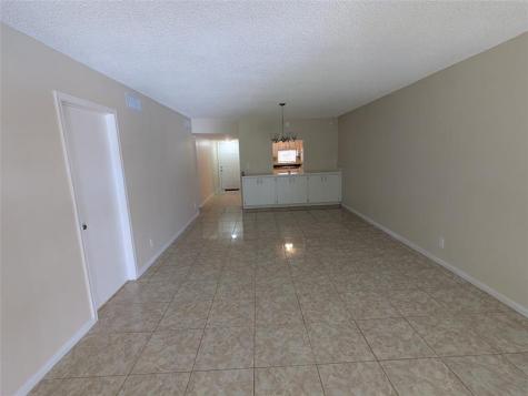 9800 Hollybrook Lake Drive Pembroke Pines FL 33025