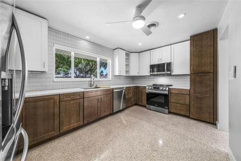 3140 Calle Largo Drive Hollywood FL 33021