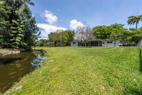 3140 Calle Largo Drive Hollywood FL 33021