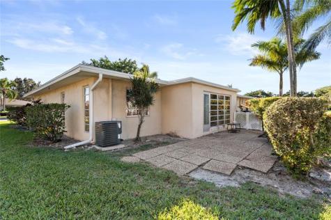 8729 Chevy Chase Drive Boca Raton FL 33433