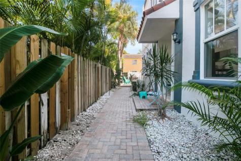 732 NE 15th Avenue Fort Lauderdale FL 33304