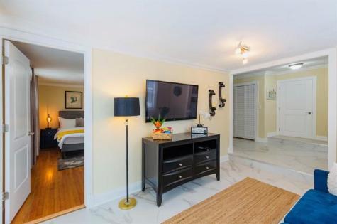 279 Hach Lane (5/3) West Palm Beach FL 33415
