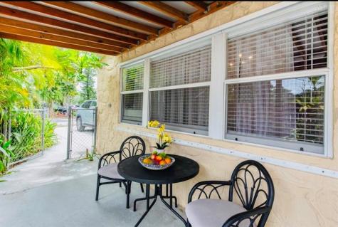 279 Hach Lane (5/3) West Palm Beach FL 33415