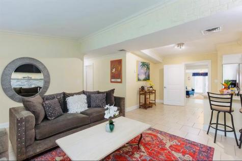 279 Hach Lane (5/3) West Palm Beach FL 33415