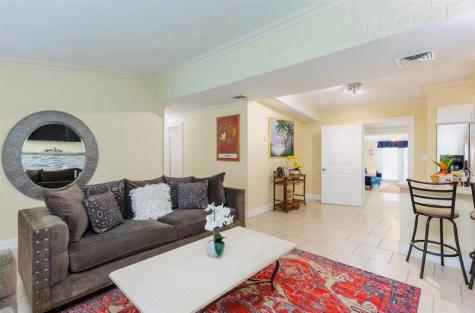 279 Hach Lane (5/3) West Palm Beach FL 33415