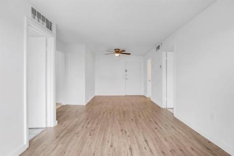 4801 NW 7th Street Miami FL 33126