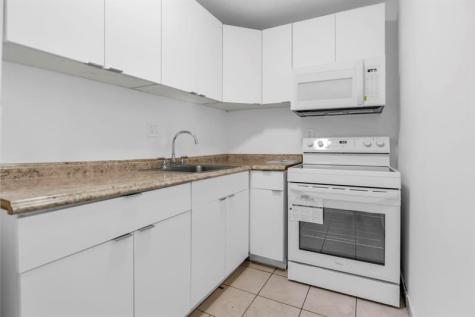 4801 NW 7th Street Miami FL 33126