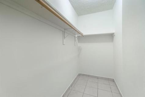 4801 NW 7th Street Miami FL 33126