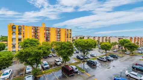 4801 NW 7th Street Miami FL 33126