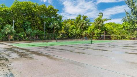 4801 NW 7th Street Miami FL 33126