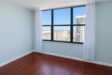 2401 S Ocean Drive Hollywood FL 33019