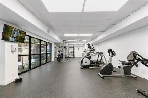 2401 S Ocean Drive Hollywood FL 33019