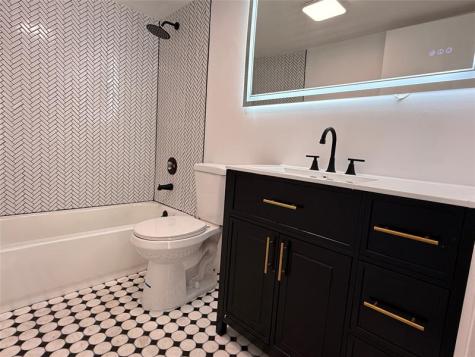 560 S Park Hollywood FL 33021