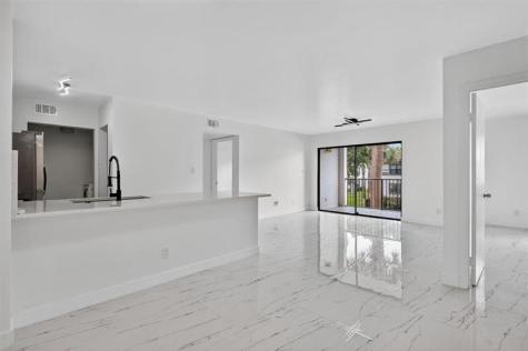 560 S Park Hollywood FL 33021