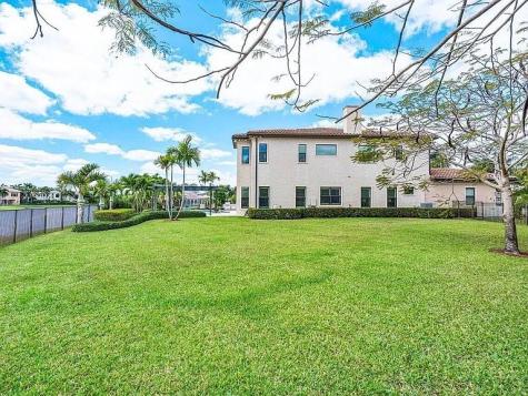 17511 Cadena Drive Boca Raton FL 33496