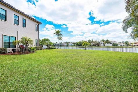 17511 Cadena Drive Boca Raton FL 33496