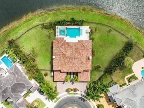 17511 Cadena Drive Boca Raton FL 33496