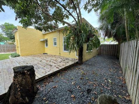 226 NE 7th Delray Beach FL 33483