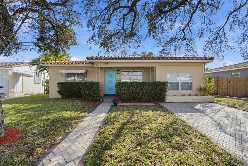 218 SE 3rd Terrace Dania Beach FL 33004