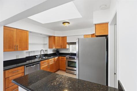 218 SE 3rd Terrace Dania Beach FL 33004