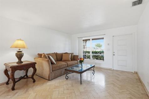 218 SE 3rd Terrace Dania Beach FL 33004