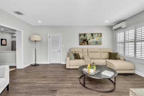 746 NE 16th Terrace Fort Lauderdale FL 33304
