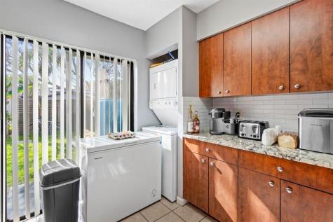 1831 NW 94th Avenue Coral Springs FL 33071