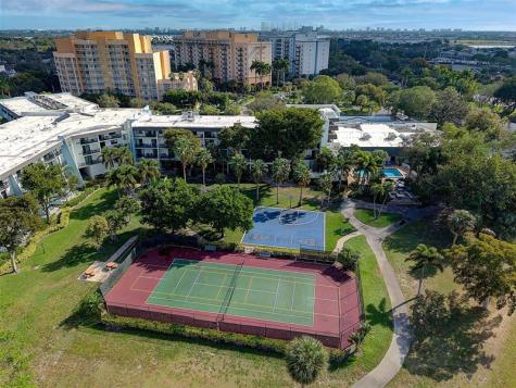 3080 N Course Drive Pompano Beach FL 33069