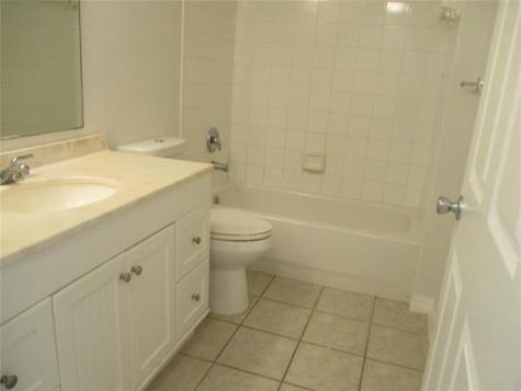 5045 Wiles Road #206 Coconut Creek FL 33073