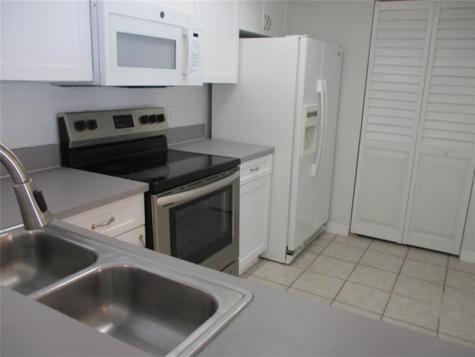5045 Wiles Road #206 Coconut Creek FL 33073
