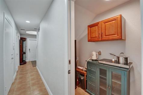 617 SW 2nd Drive Pompano Beach FL 33060