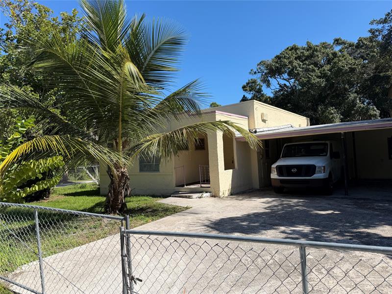 326 N 14th Street Fort Pierce FL 34950