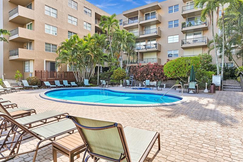 1421 S Ocean Boulevard Pompano Beach FL 33062
