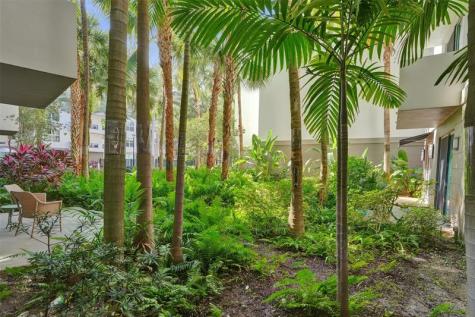2421 NE 65th Street Fort Lauderdale FL 33308