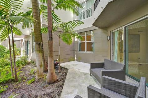 2421 NE 65th Street Fort Lauderdale FL 33308