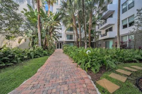 2421 NE 65th Street Fort Lauderdale FL 33308