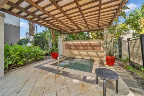 2421 NE 65th Street Fort Lauderdale FL 33308