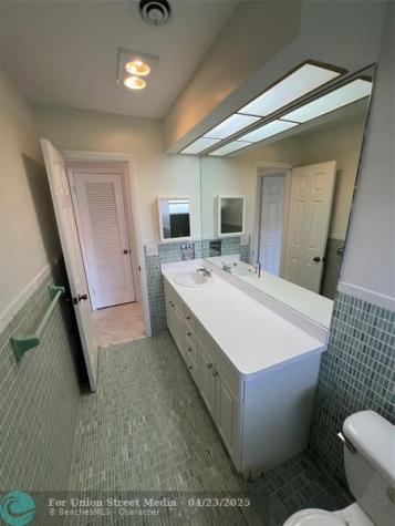 4800 NE 21st Avenue Fort Lauderdale FL 33308