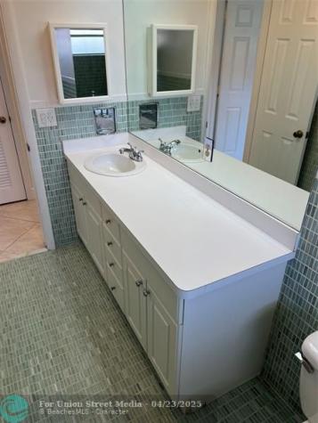 4800 NE 21st Avenue Fort Lauderdale FL 33308
