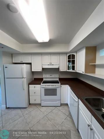4800 NE 21st Avenue Fort Lauderdale FL 33308