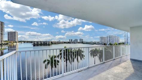 2851 NE 183rd Street Aventura FL 33160