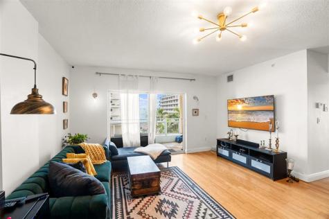 471 NE 25th Street Miami FL 33137