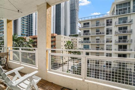 471 NE 25th Street Miami FL 33137