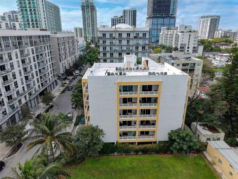 471 NE 25th Street Miami FL 33137
