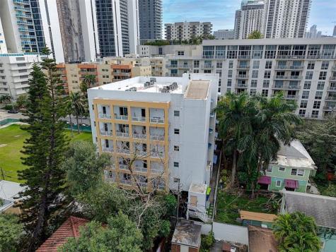 471 NE 25th Street Miami FL 33137