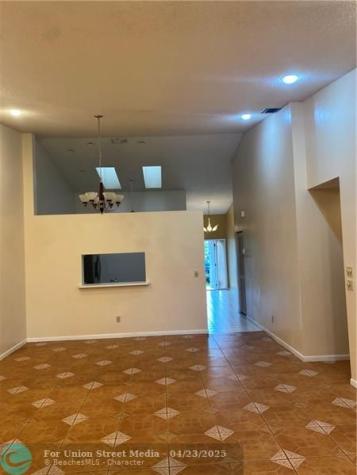3551 Inverrary Boulevard Lauderhill FL 33319