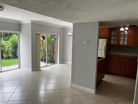 8149 Lagos De Campo Boulevard Fort Lauderdale FL 33321